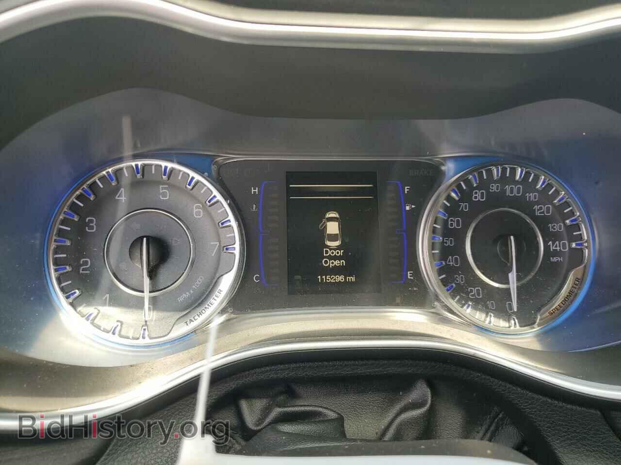 2016 CHRYSLER 200 - VIN: 1C3CCCAB5GN126328 - Photo 9