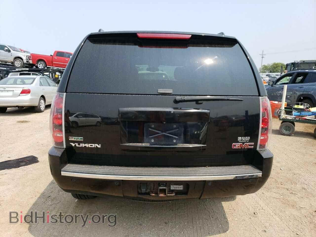 2011 GMC YUKON - VIN: 1GKS2EEF2BR139952 - Photo 6