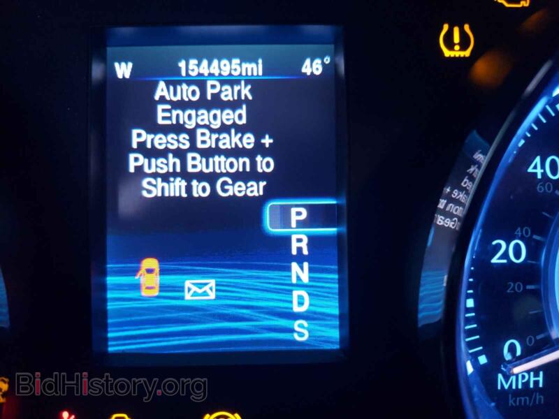 2013 Chrysler 300 (VIN 2C3CCABG4DH506473) — photo 8 of 10