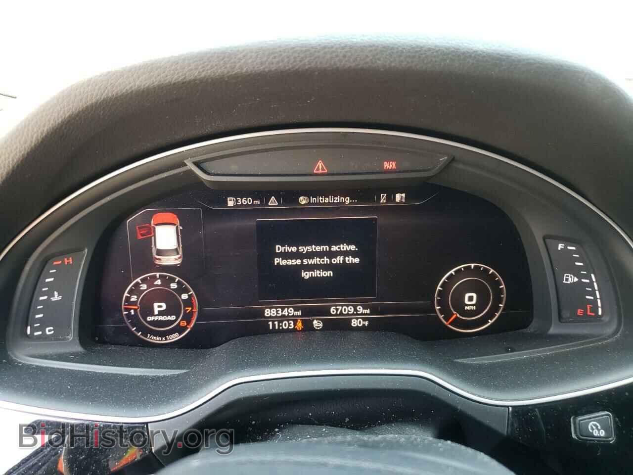 2018 AUDI Q7 - VIN: WA1VAAF73JD033009 - Фото 9