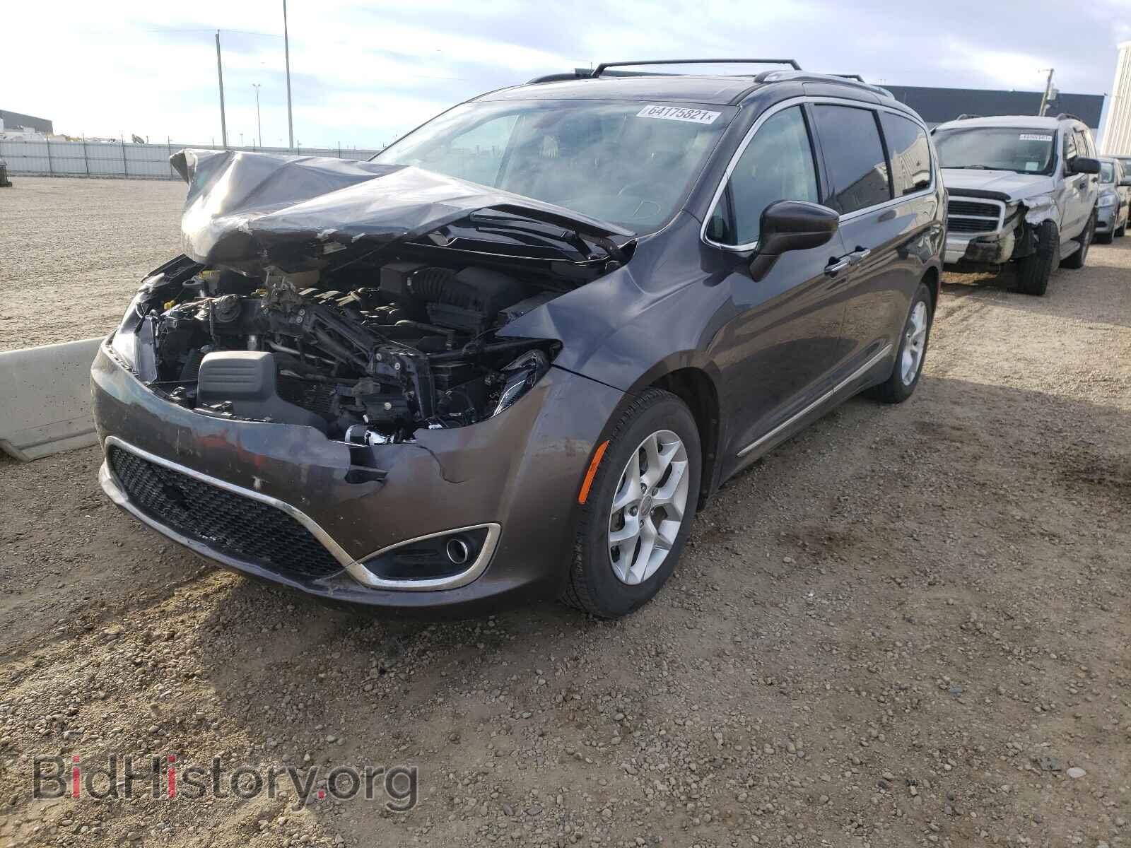 2017 CHRYSLER PACIFICA - VIN: 2C4RC1EG3HR523296 - Photo 2