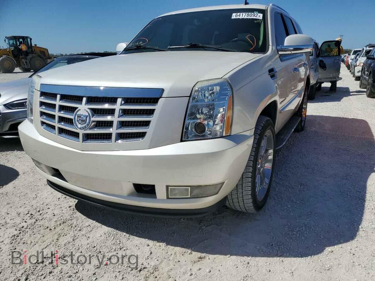 2011 CADILLAC ESCALADE - VIN: 1GYS3AEF3BR265166 - Фото 2