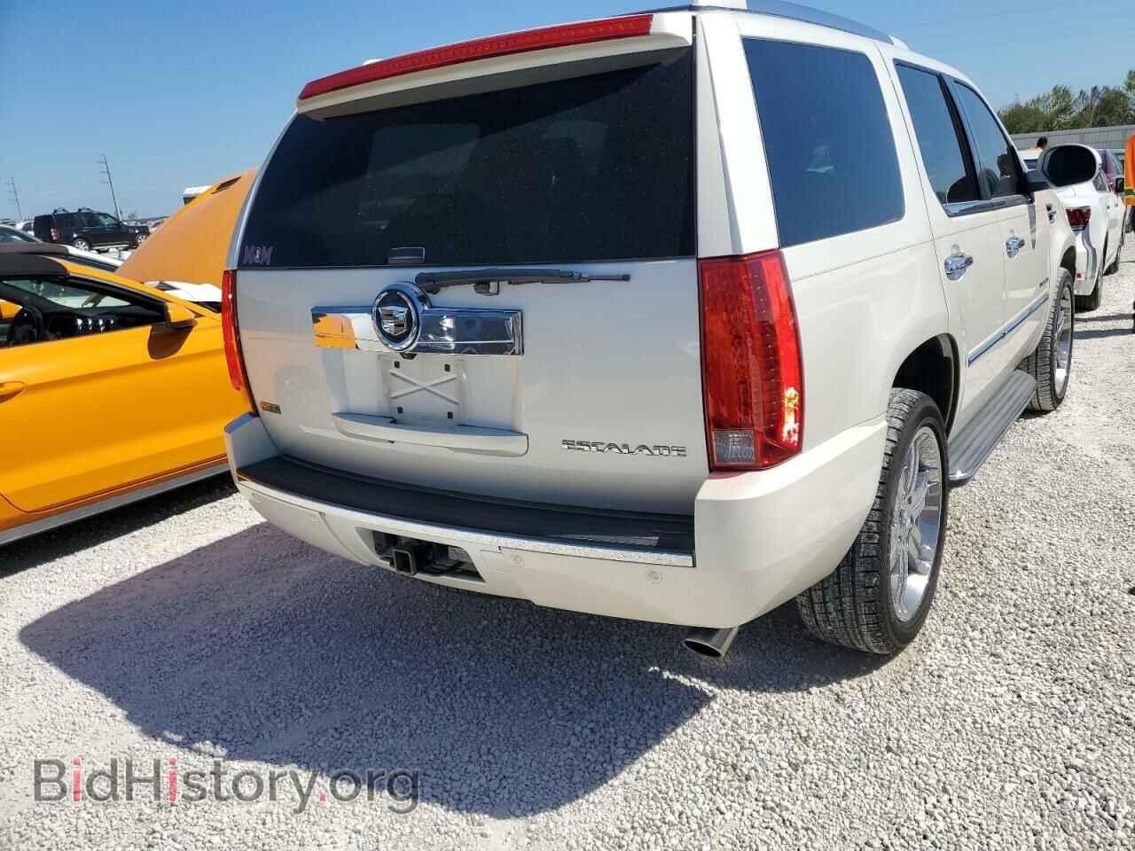 2011 CADILLAC ESCALADE - VIN: 1GYS3AEF3BR265166 - Фото 4