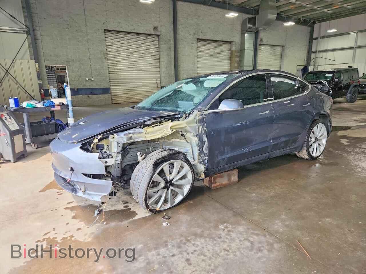 Фотография 5YJ3E1EA5JF153286 - TESLA MODEL 3 2018