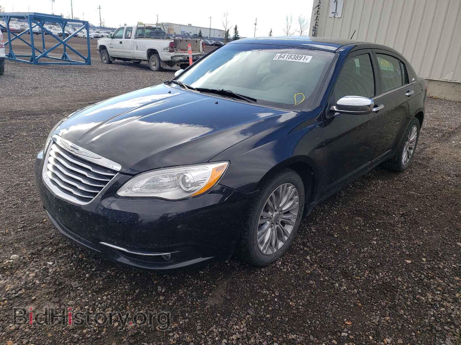 2013 CHRYSLER 200 - VIN: 1C3CCBCG0DN608879 - Photo 2