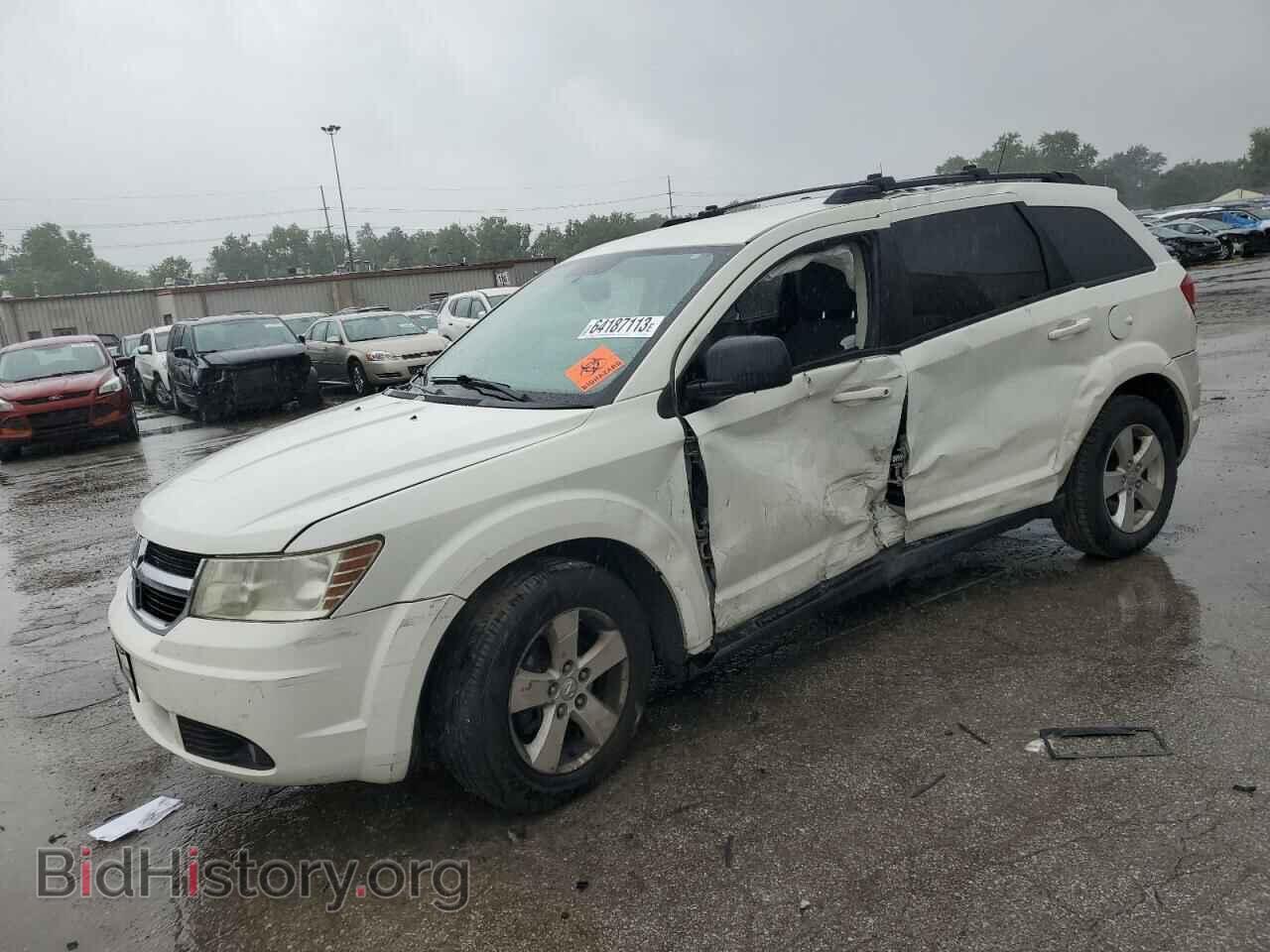 Фотография 3D4PG5FV1AT214500 - DODGE JOURNEY 2010