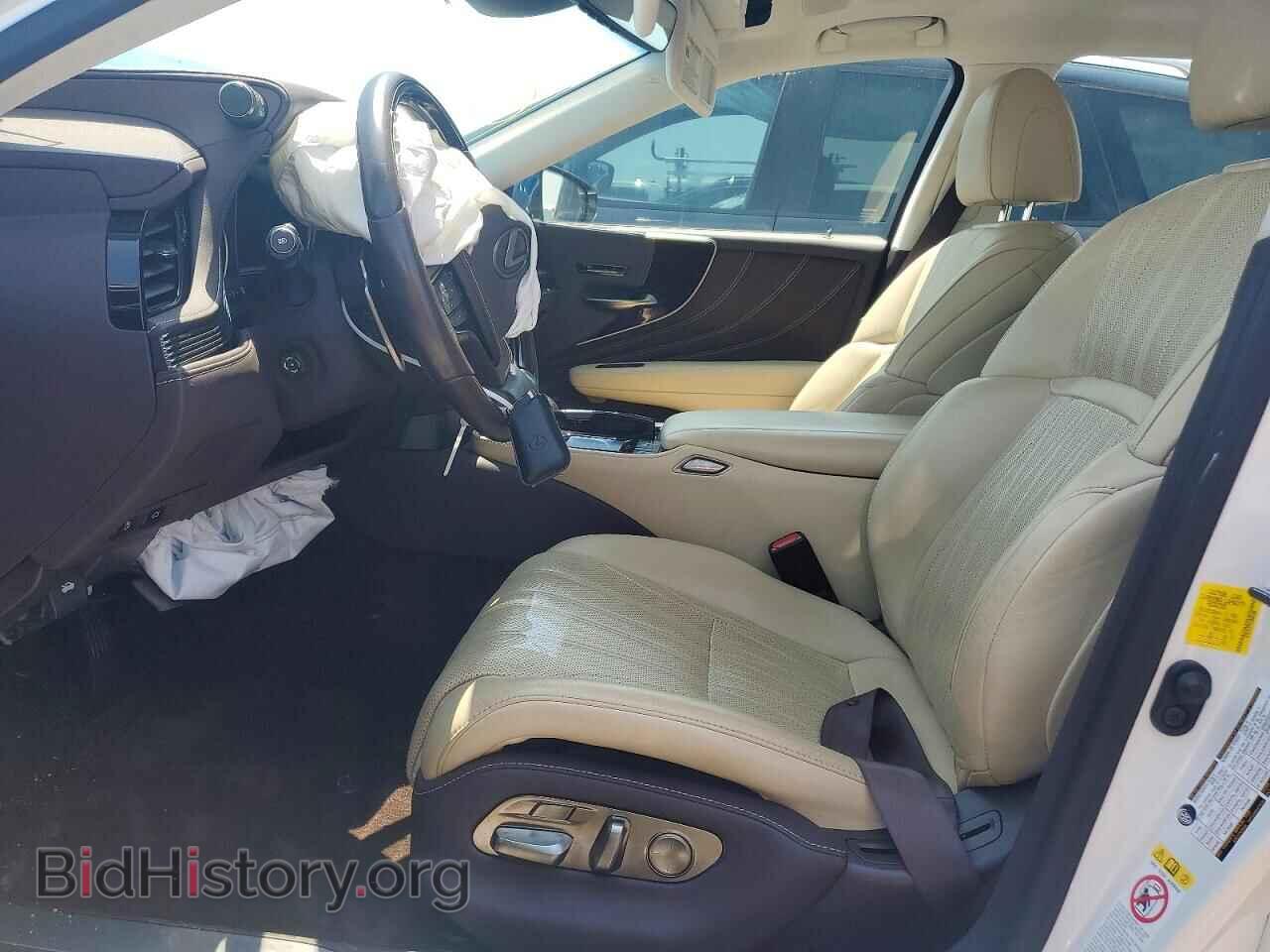 2018 LEXUS LS500 - VIN: JTHC51FF2J5004280 - Photo 7
