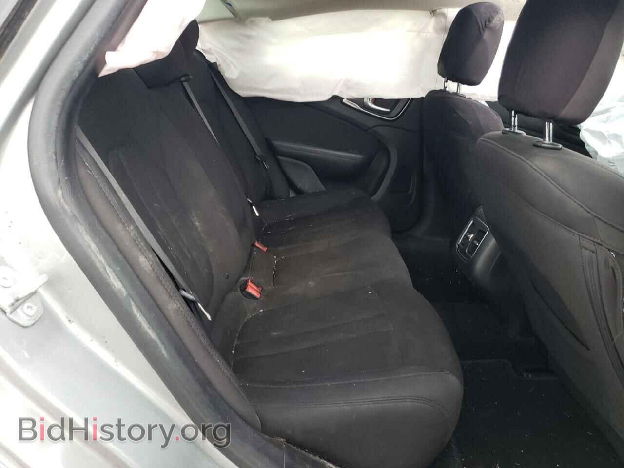 2016 CHRYSLER 200 - VIN: 1C3CCCAB9GN114182 - Фото 10