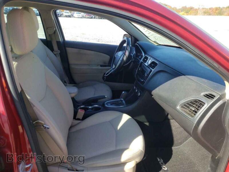 2013 Chrysler 200 (VIN 1C3CCBBB1DN525063) — photo 5 of 10