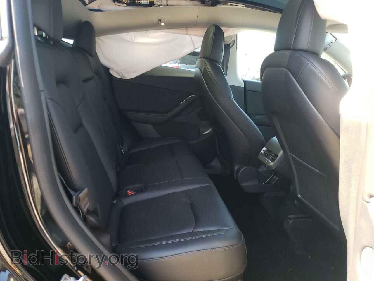 2022 TESLA MODEL Y - VIN: 7SAYGDEF2NF387990 - Фото 10