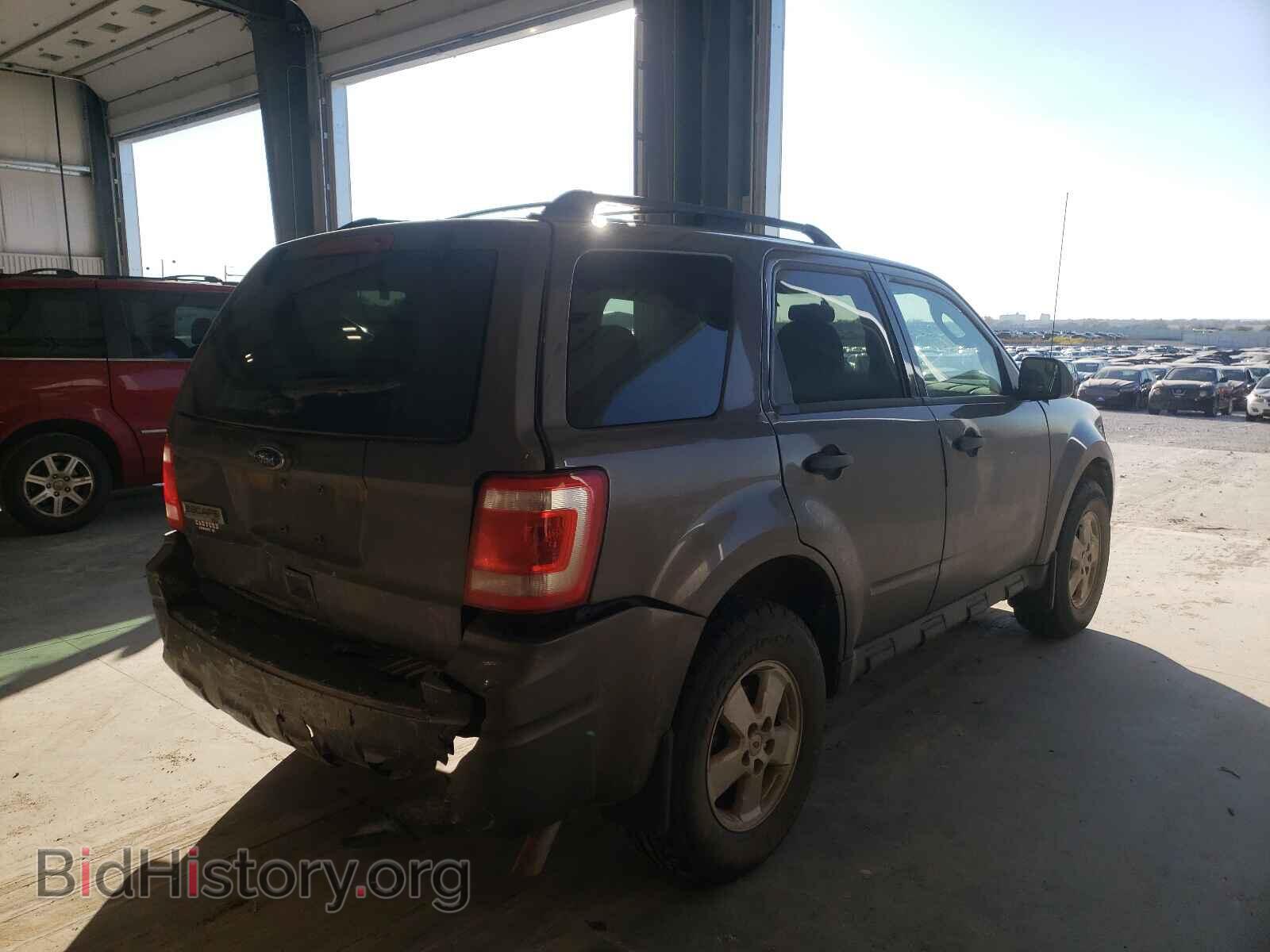 2011 FORD ESCAPE - VIN: 1FMCU9D73BKC25075 - Фото 4