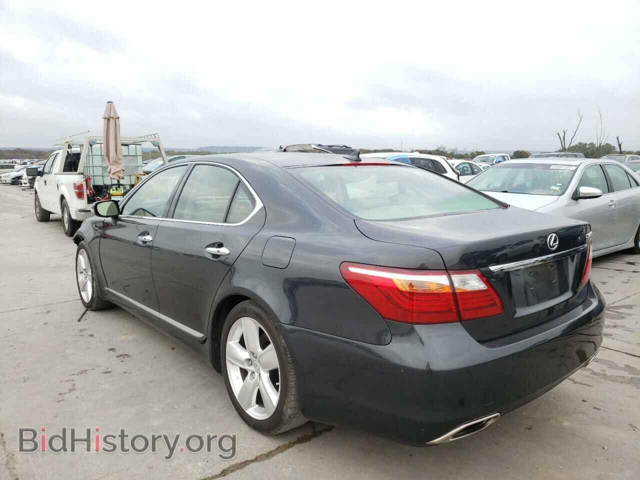 2011 LEXUS LS460 - VIN: JTHBL5EF2B5104763 - Photo 3