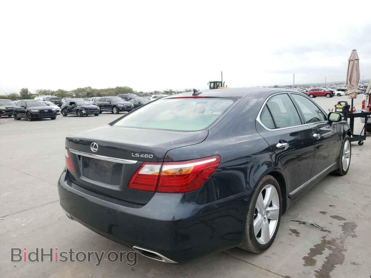 2011 LEXUS LS460 - VIN: JTHBL5EF2B5104763 - Photo 4