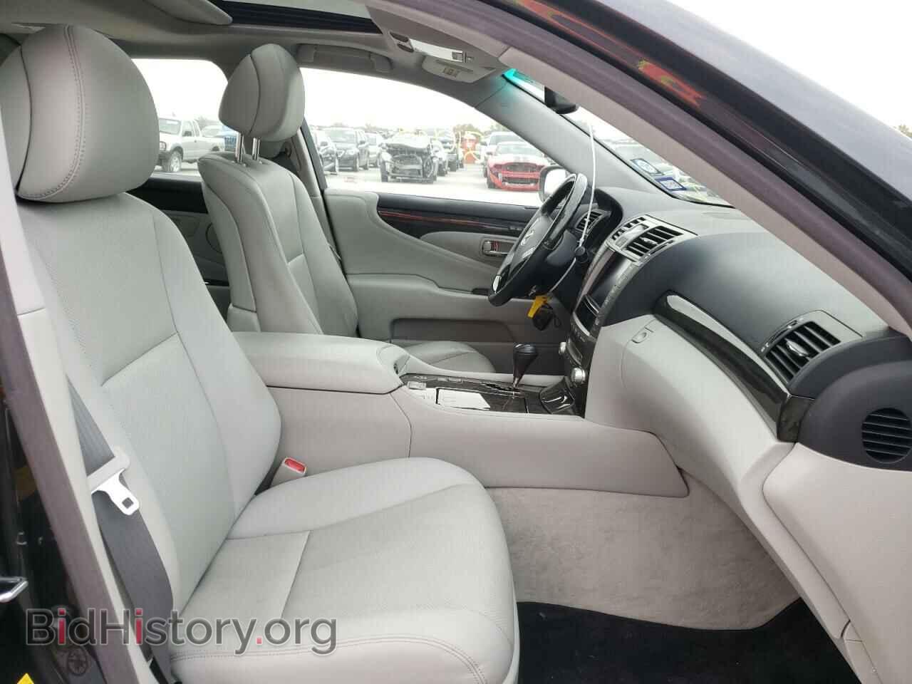 2011 LEXUS LS460 - VIN: JTHBL5EF2B5104763 - Photo 5