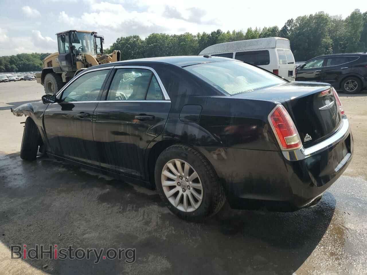 2012 CHRYSLER 300 - VIN: 2C3CCAAG4CH107370 - Фото 2