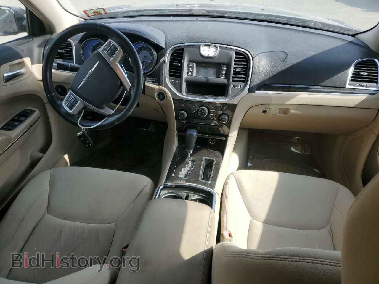 2012 CHRYSLER 300 - VIN: 2C3CCAAG4CH107370 - Фото 8