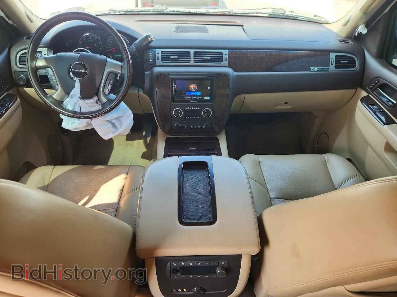 2011 GMC YUKON - VIN: 1GKS2EEF9BR349996 - Photo 8
