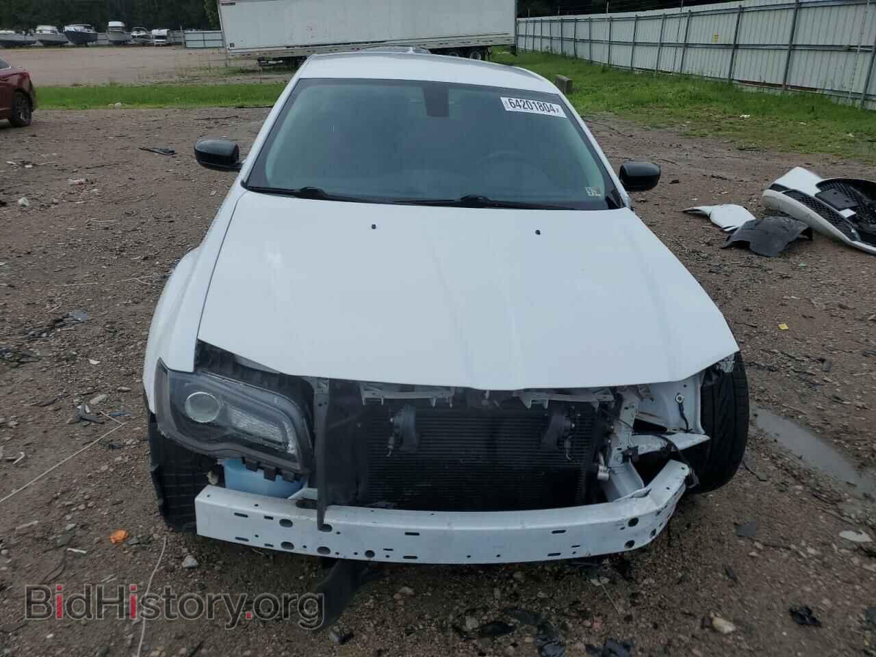 2019 CHRYSLER 300 - VIN: 2C3CCAAG5KH555843 - Фото 5