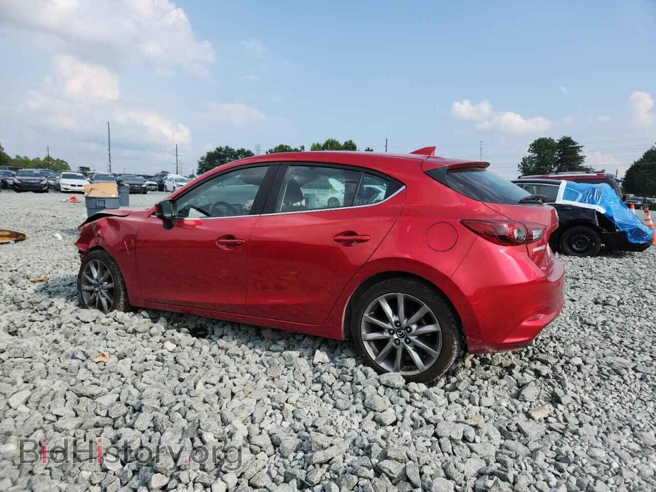 2018 MAZDA 3 - VIN: 3MZBN1M33JM264703 - Фото 2