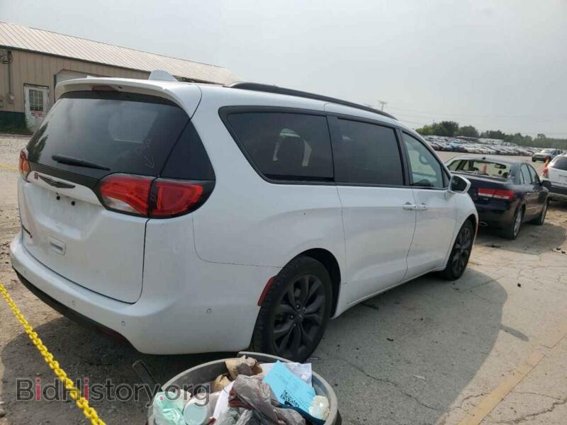 2020 Chrysler PACIFICA (VIN 2C4RC1FGXLR146490) — фото 3 из 12