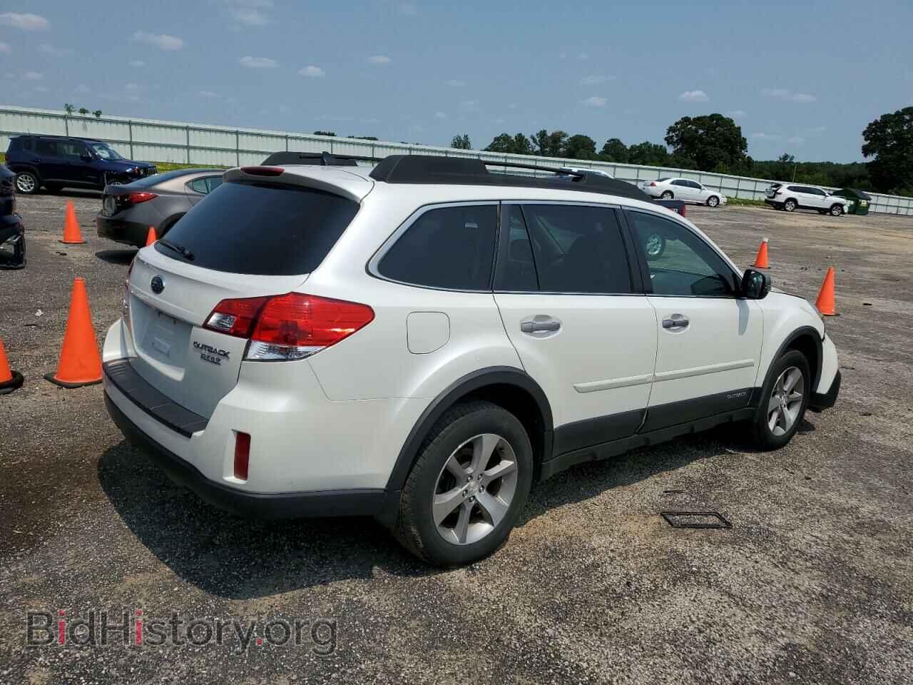 2014 SUBARU OUTBACK - VIN: 4S4BRBPCXE3305467 - Фото 3