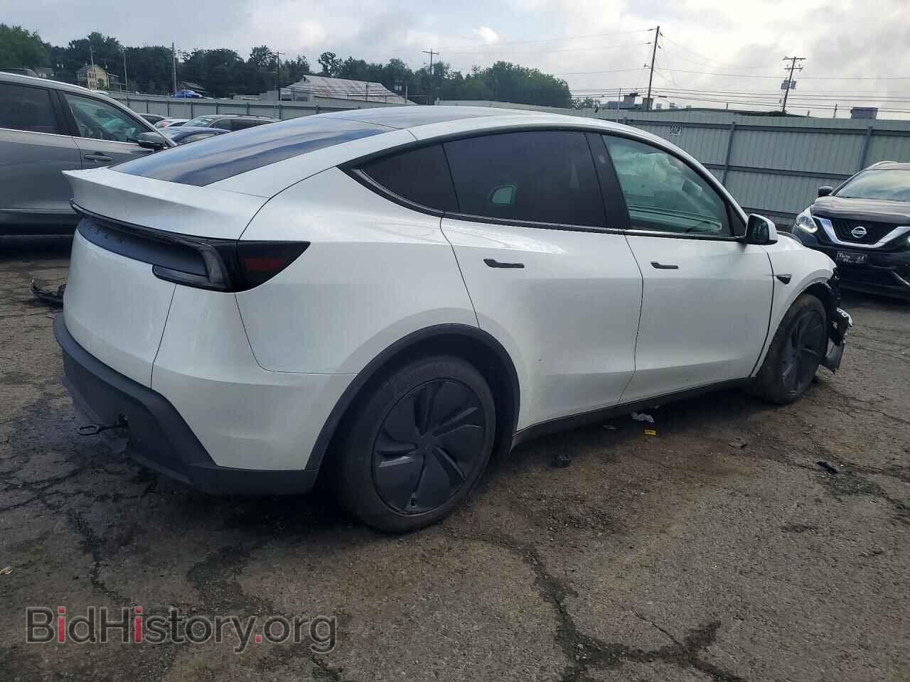 2026 TESLA MODEL Y - VIN: 7SAYGDED0TF434008 - Photo 3