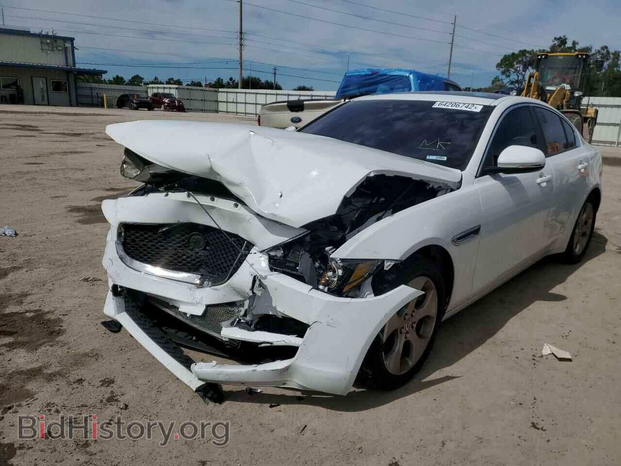 2017 JAGUAR XE - VIN: SAJAR4BG1HA960236 - Фото 2