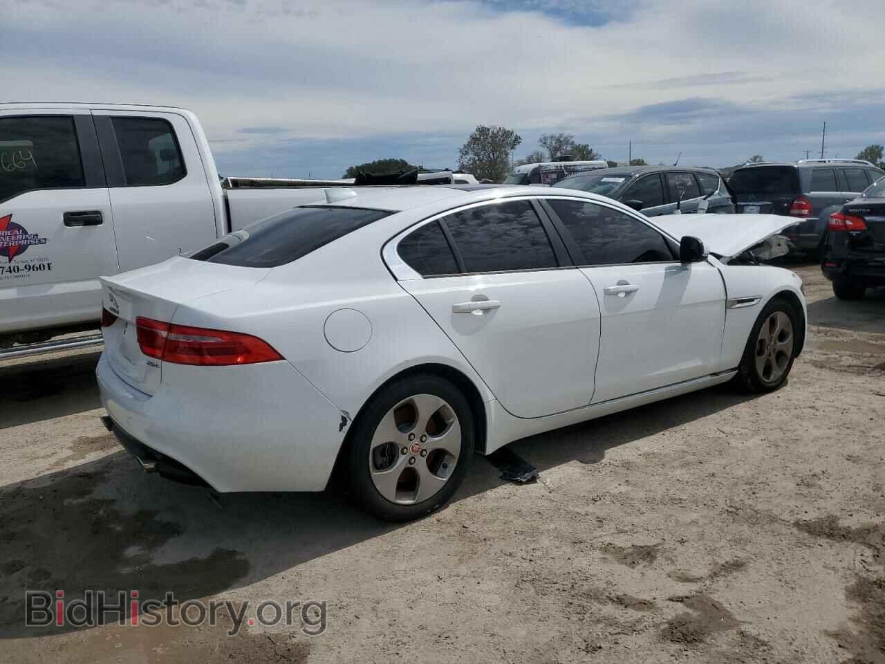 2017 JAGUAR XE - VIN: SAJAR4BG1HA960236 - Фото 4