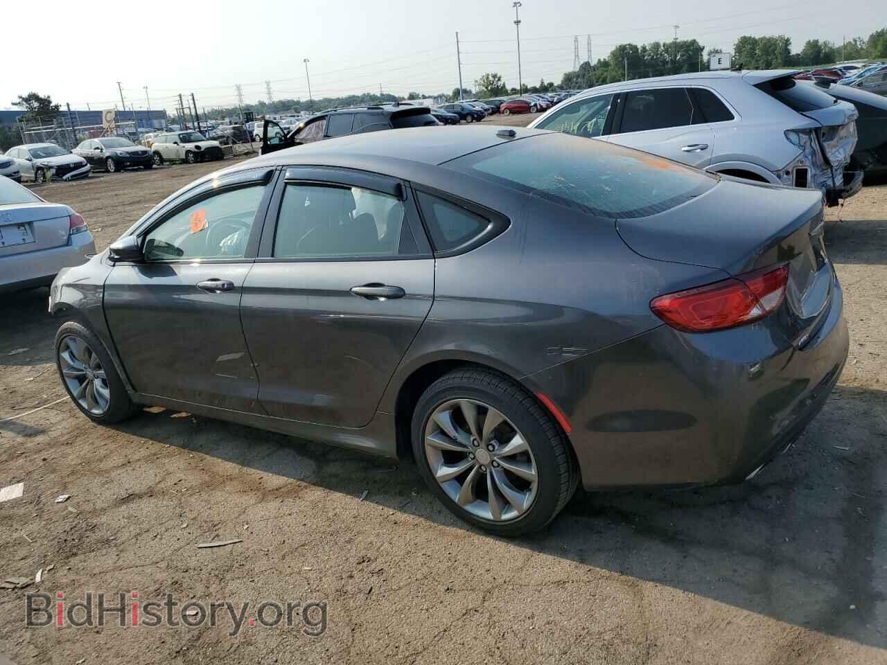 2016 CHRYSLER 200 - VIN: 1C3CCCDG3GN114752 - Фото 2