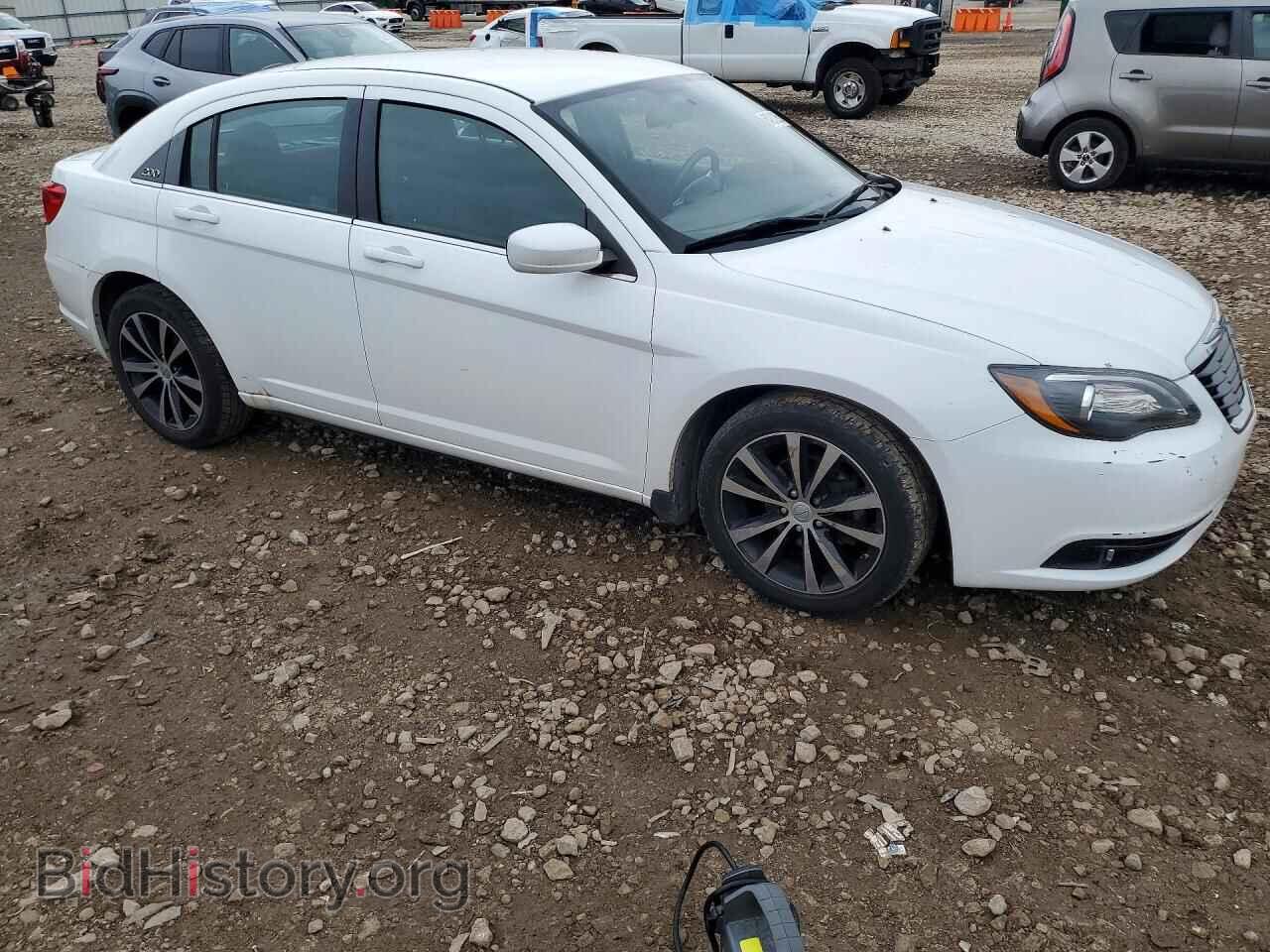 2013 CHRYSLER 200 - VIN: 1C3CCBBG9DN716841 - Photo 4
