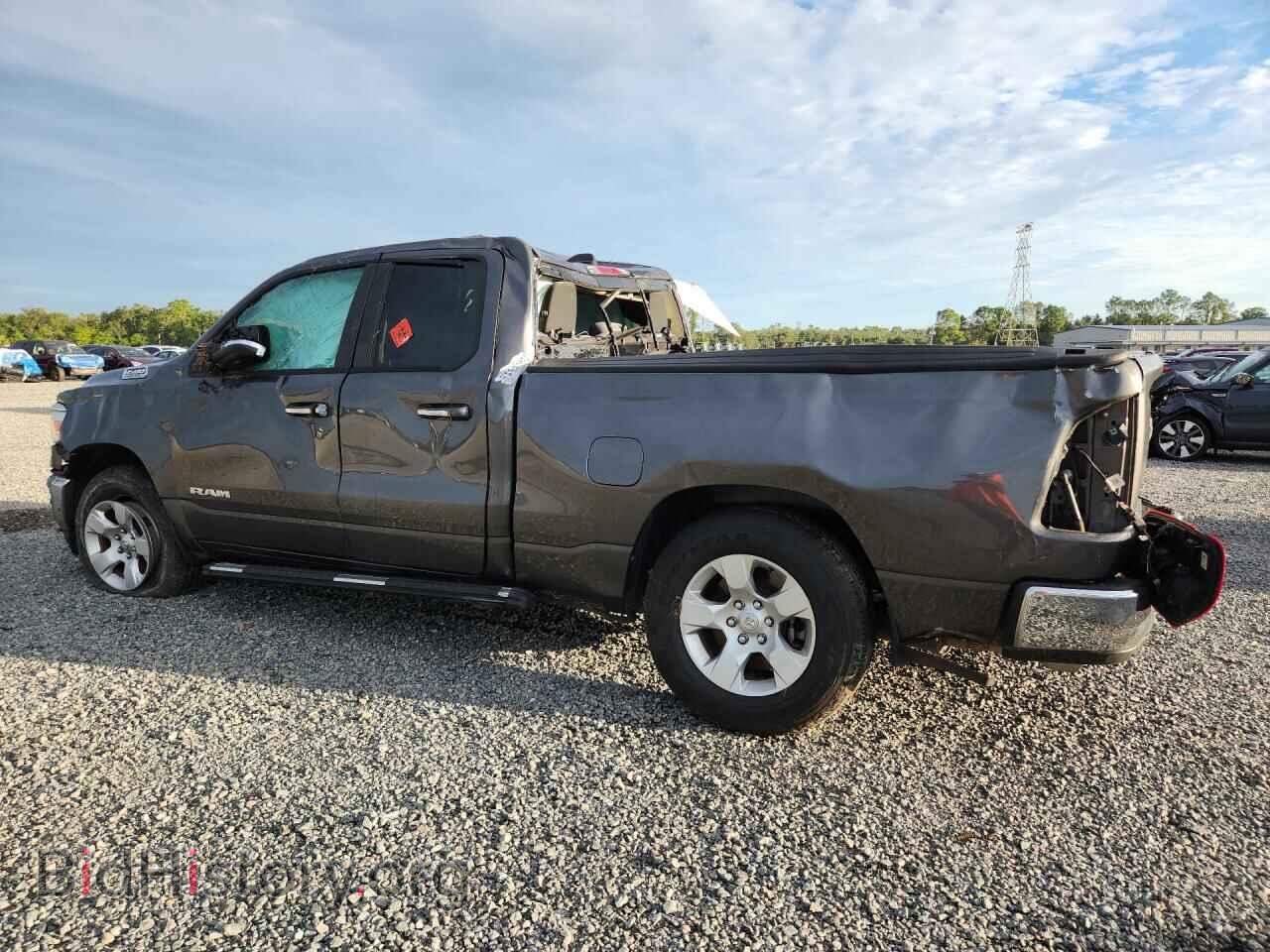 2020 RAM 1500 - VIN: 1C6SRFBT1LN296007 - Фото 2