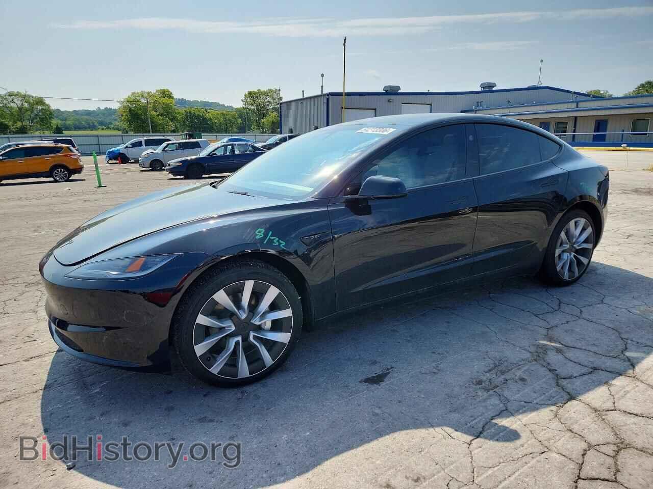 Фотография 5YJ3E1EA2TF140904 - TESLA MODEL 3 2026