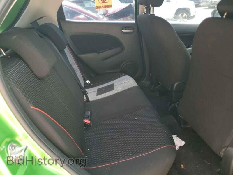 2011 Mazda 2 (VIN JM1DE1HY8B0130131) — фото 10 из 12