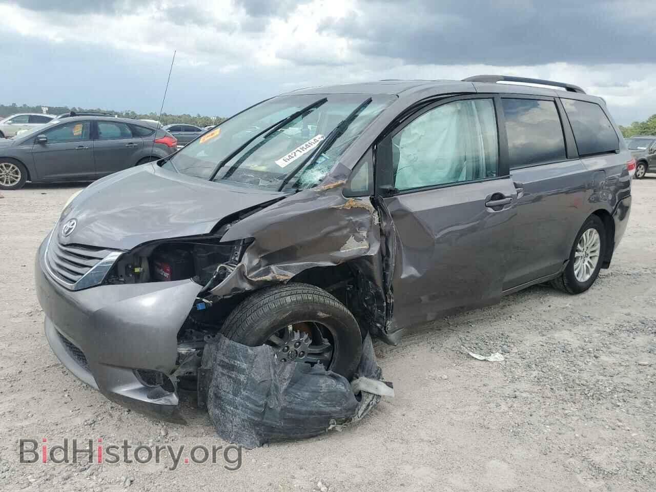 Photo 5TDYK3DC0BS065840 - TOYOTA All Models 2011