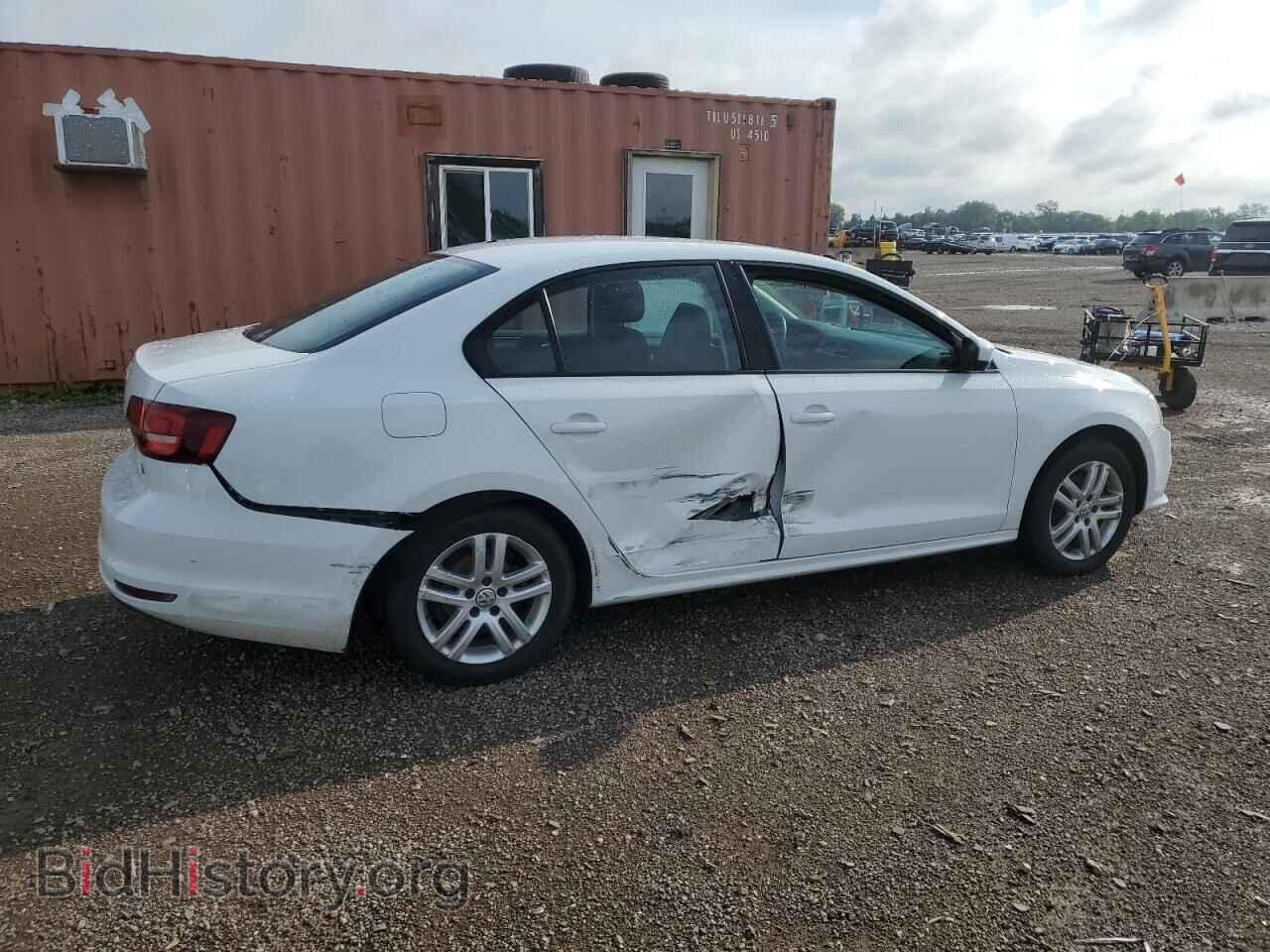 2018 VOLKSWAGEN JETTA - VIN: 3VW2B7AJ8JM263495 - Фото 3
