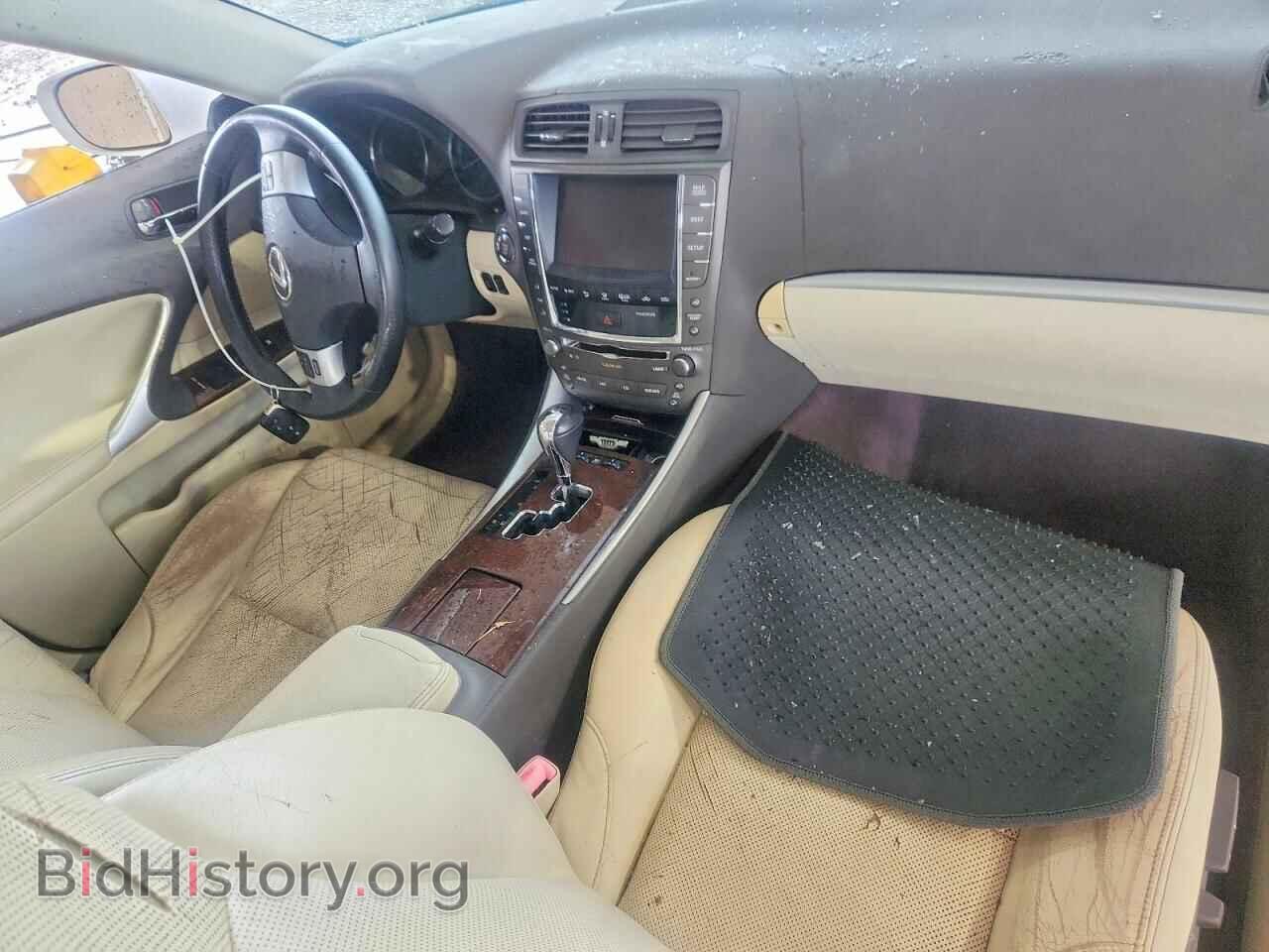 2011 LEXUS IS - VIN: JTHBF5C22B5151072 - Photo 8