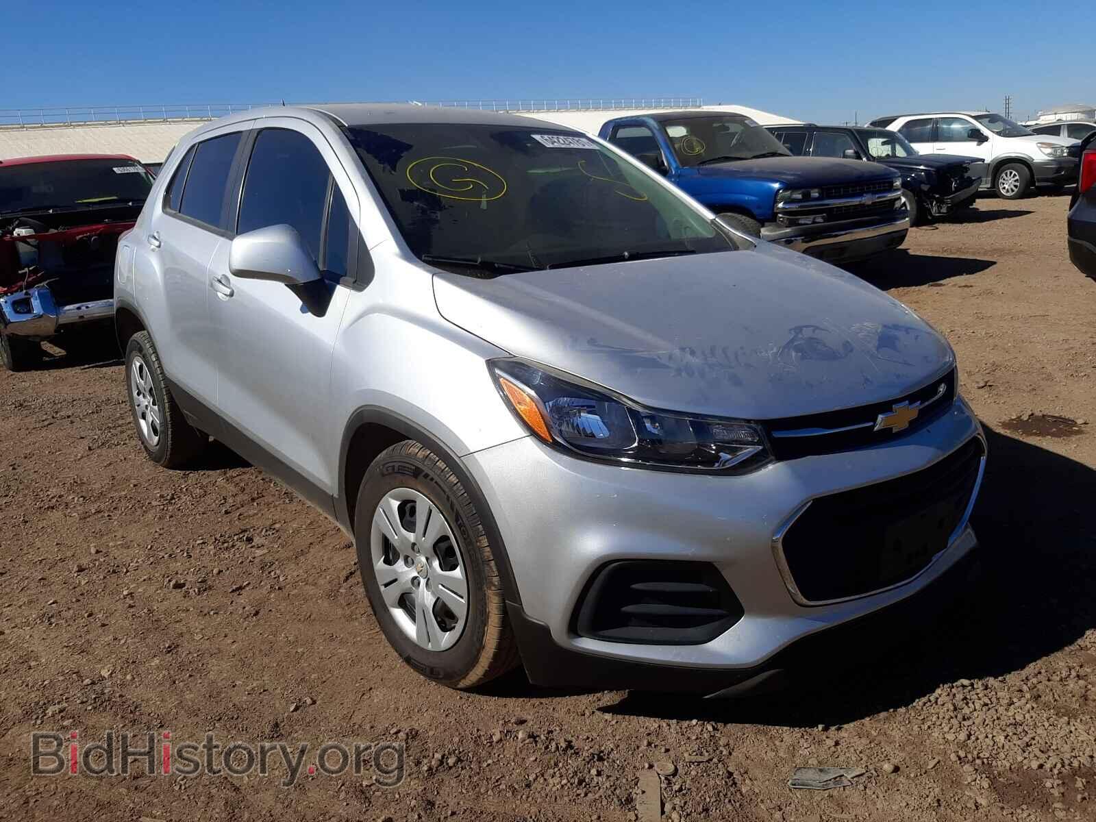 Photo KL7CJKSB7HB104860 - CHEVROLET TRAX 2017