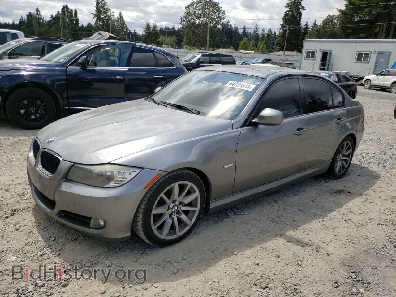 Photo WBAPH5C55BA442746 - BMW 3 SERIES 2011