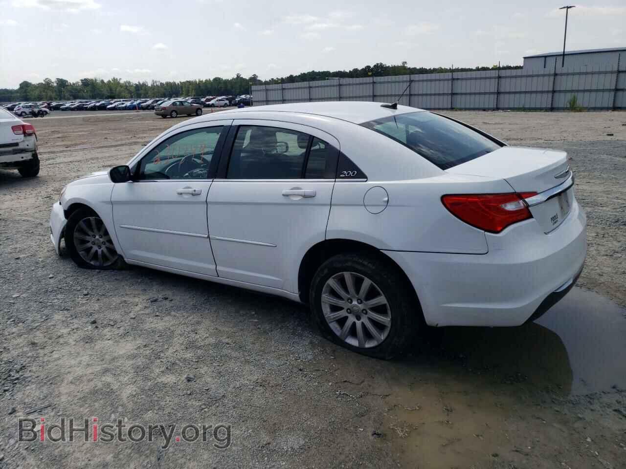 2013 CHRYSLER 200 - VIN: 1C3CCBBB1DN666442 - Photo 2