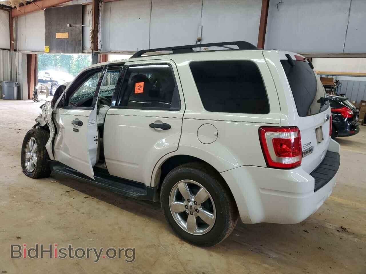 2011 FORD ESCAPE - VIN: 1FMCU0D79BKA60435 - Фото 2