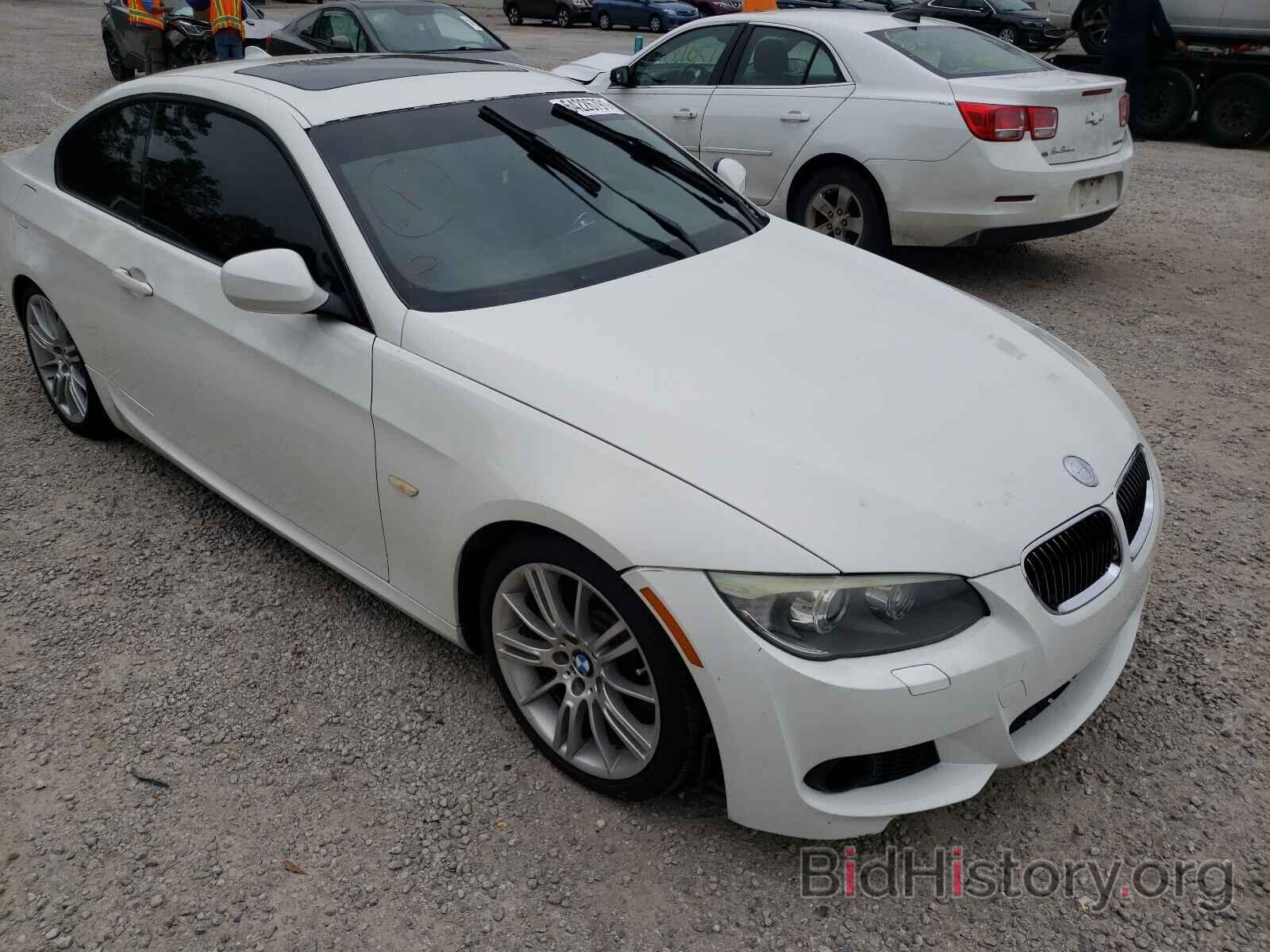 Photo WBAKG7C57BE598711 - BMW 3 SERIES 2011