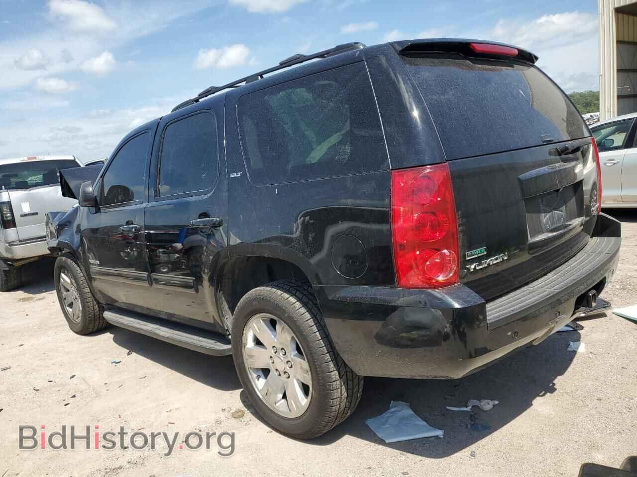 2011 GMC YUKON - VIN: 1GKS1CE04BR397828 - Фото 2