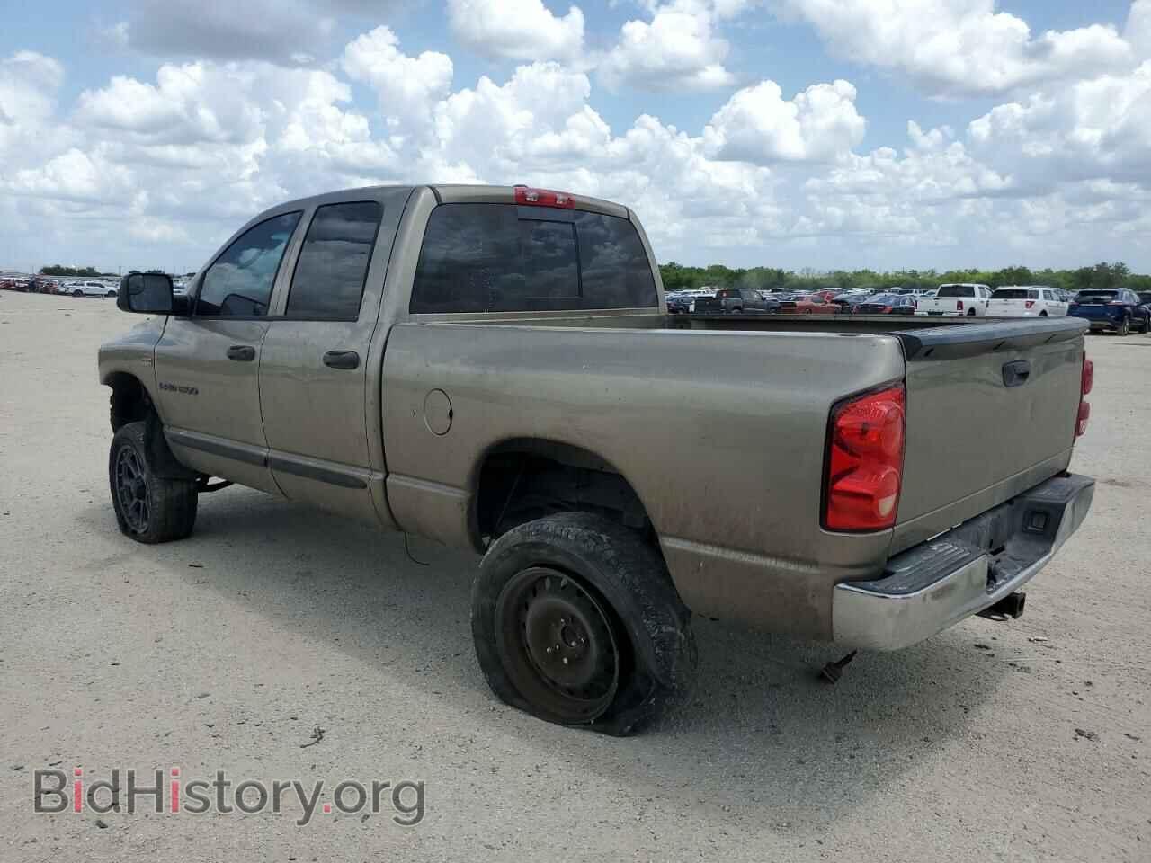 2007 DODGE RAM 1500 - VIN: 1D7HU18217J557965 - Фото 2