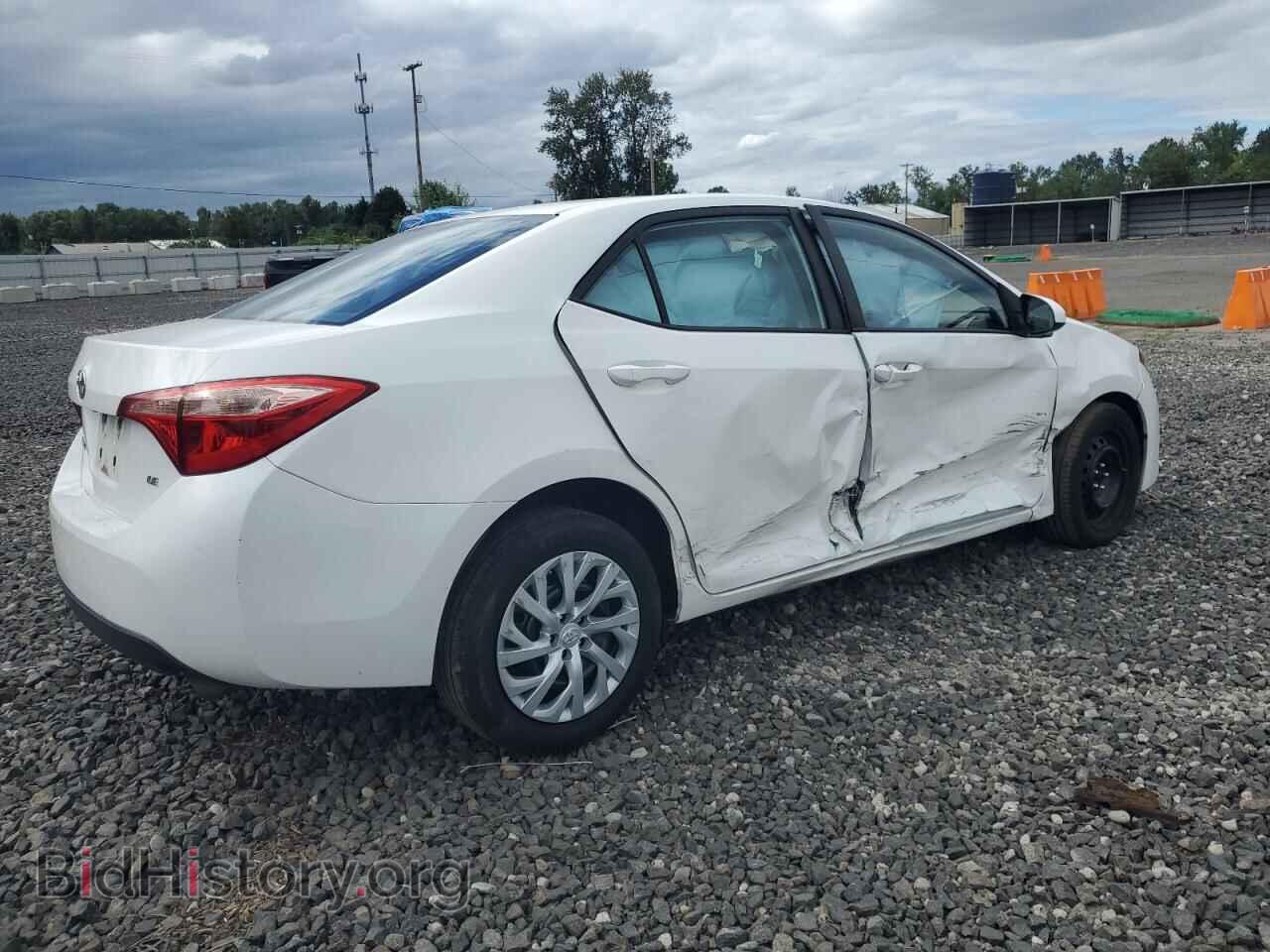 2018 TOYOTA COROLLA - VIN: 5YFBURHEXJP828842 - Фото 3