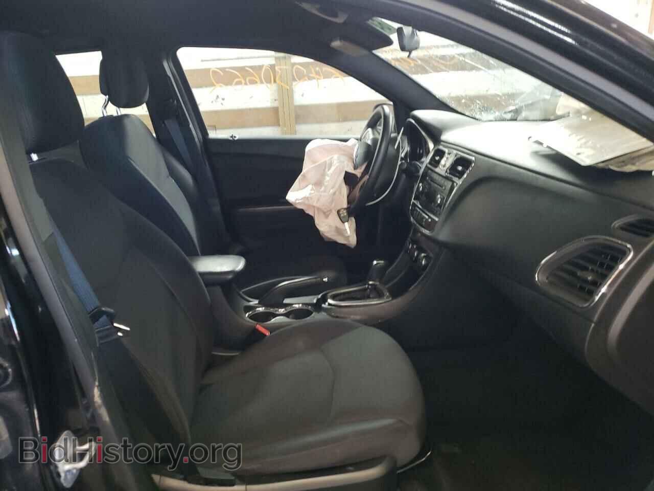 2013 CHRYSLER 200 - VIN: 1C3CCBBB0DN570821 - Photo 5