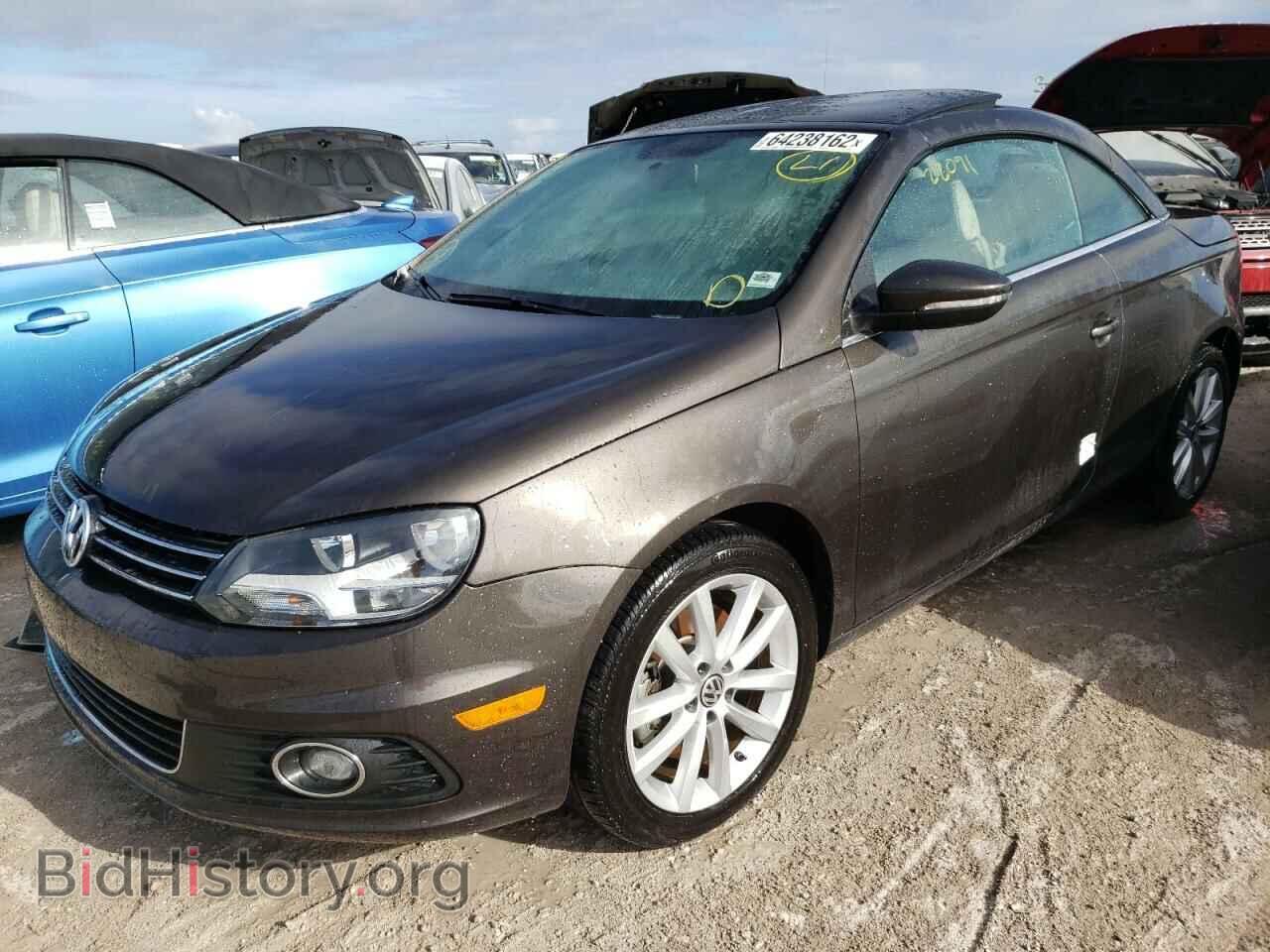 2016 VOLKSWAGEN EOS - VIN: WVWBW8AH0GV000801 - Фото 2