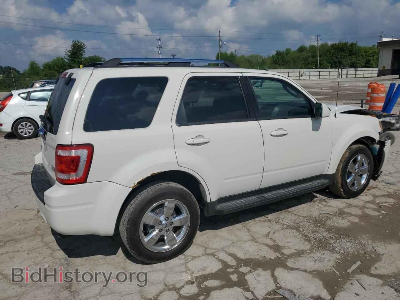 2011 FORD ESCAPE - VIN: 1FMCU0EG4BKB02346 - Фото 3
