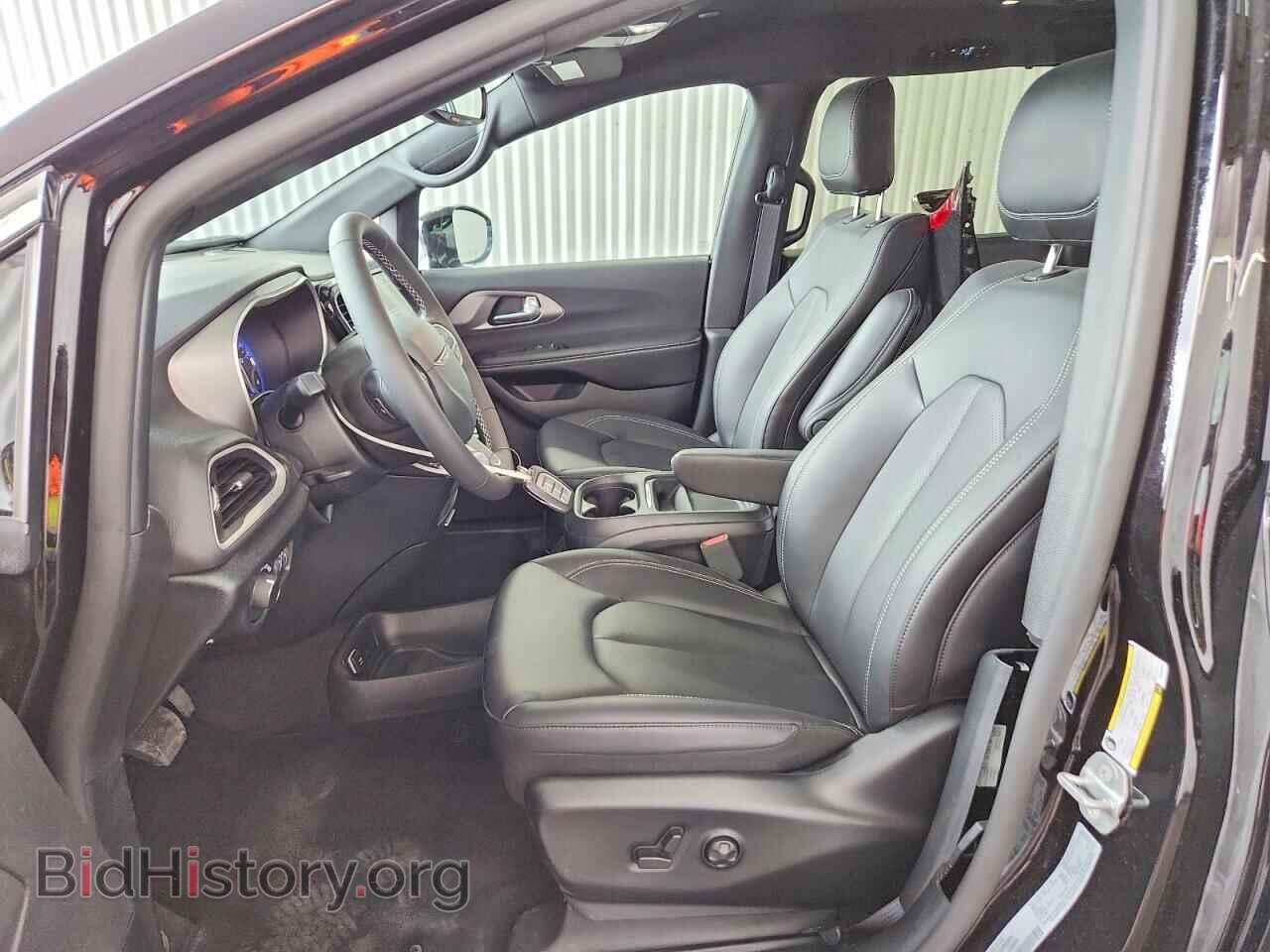 2027 CHRYSLER PACIFICA - VIN: 2C4RC1BG5VR569972 - Photo 7