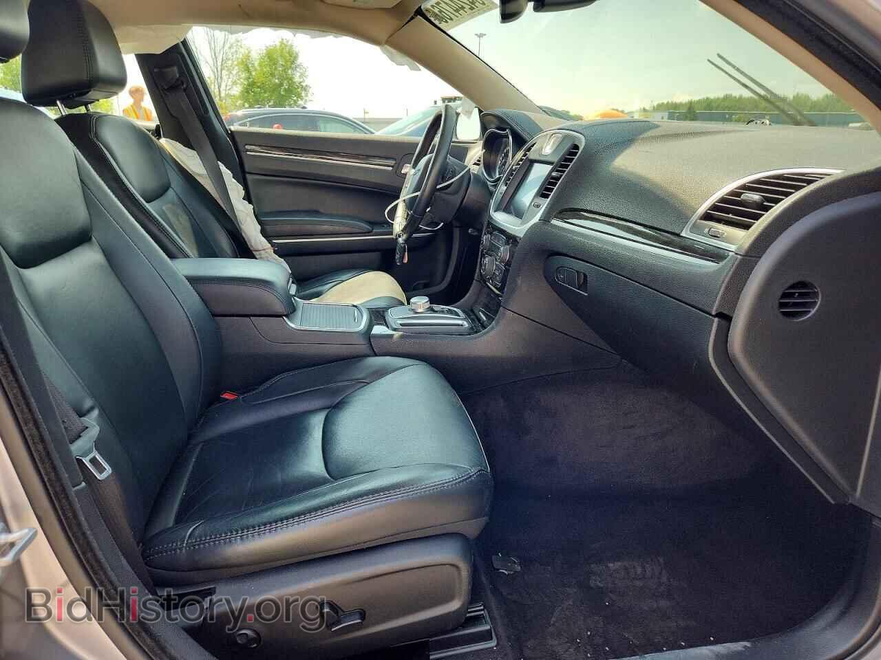 2016 CHRYSLER 300 - VIN: 2C3CCAAG7GH252375 - Фото 7