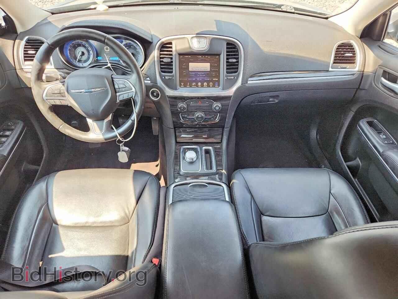 2016 CHRYSLER 300 - VIN: 2C3CCAAG7GH252375 - Фото 8